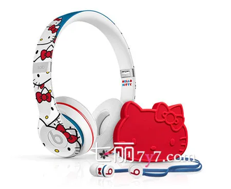 Hello Kitty与Beats by Dr Dre联合推出限量版超级可爱耳塞