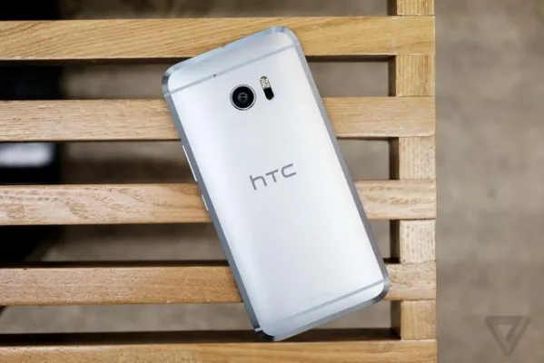 HTC新旗舰有三款 上市时间会有所不同