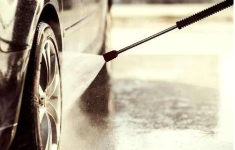 冬季可以使用洗车水枪洗车吗？如何清洗不结冰？