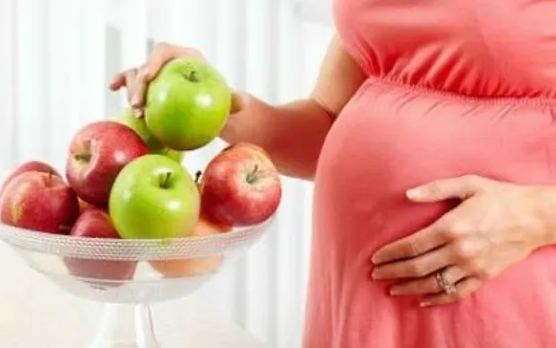 孕妇吃苹果对胎儿有哪些好处？什么时候吃营养吸收最佳？