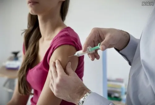 中方支持豁免新冠疫苗知识产权诉求 有助早日战胜疫情