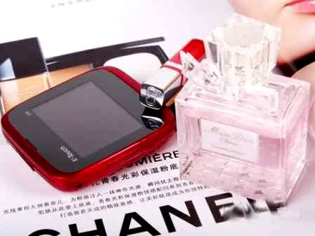 2011年新款女性手机 天语胭脂手机x9美人