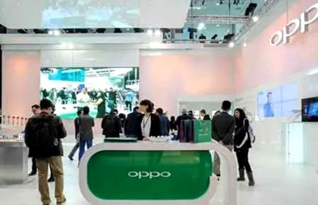 OPPO印度开设零售店 海外OPPOF5真机照片