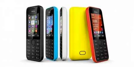 诺基亚超低价3G智能手机三机齐发 双卡版本超长续航