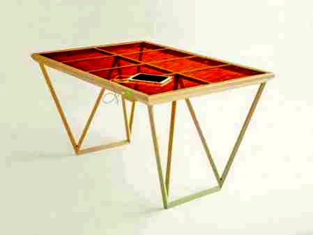 Current Table太阳能电脑桌可用为手机充电