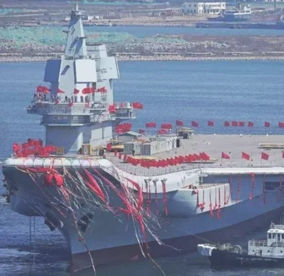 中国第二艘航空母舰叫什么名字(中国第三艘航母名字)