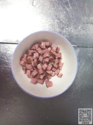 红肠土豆焖饭的做法步骤3
