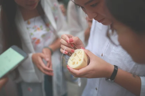 穿针乞巧是什么节日