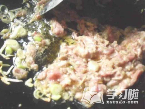 香菇木耳肉打卤面的做法步骤6