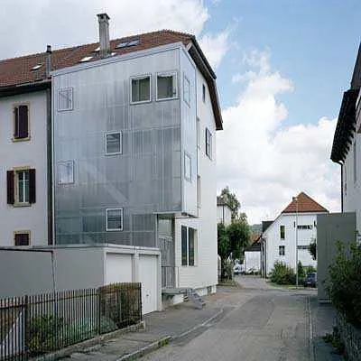 彩色魅惑空间 瑞士公寓楼梯设计_别墅