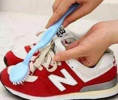 运动鞋怎么洗干净？get到了新方法