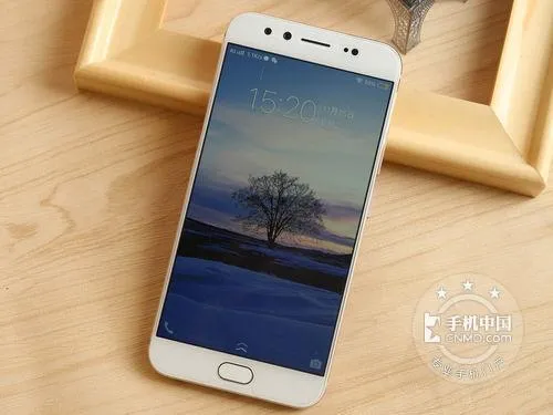 拍照大屏八核曲面 vivo X9仅售2498元