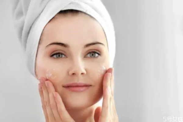 如何延缓皮肤衰老 延缓皮肤衰老的方法
